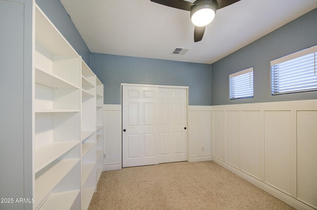 Building Photo - 4564 S Maverick Ct