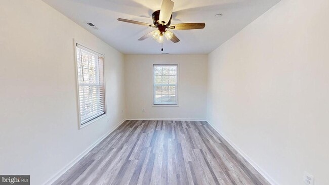 Building Photo - 40750 King Dr