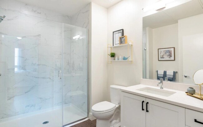 Building Photo - 1650 S Delaware St