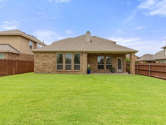 Building Photo - 8720 Devonshire Dr