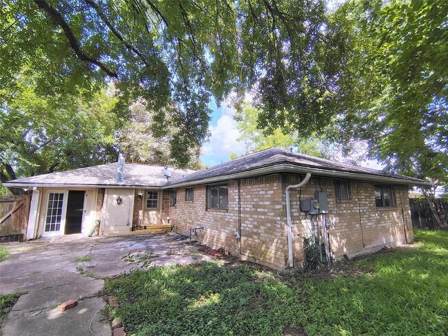 Building Photo - 11926 Rhinebeck Dr