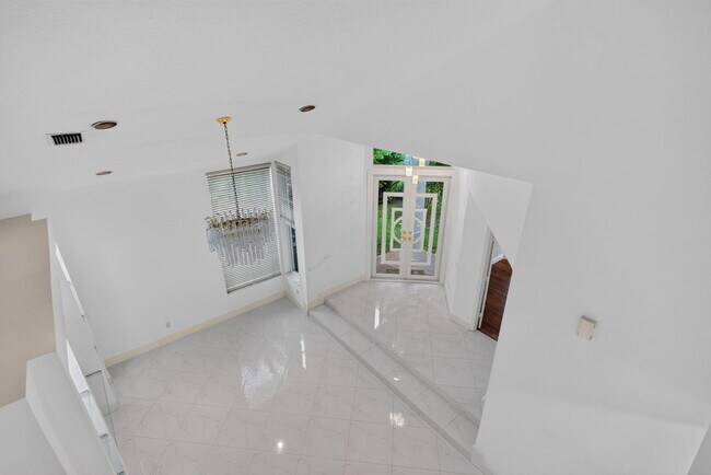 Building Photo - 7087 NW 78th Pl