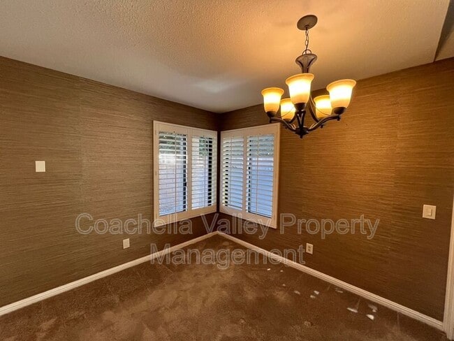 Building Photo - 39095 Sweetwater Dr