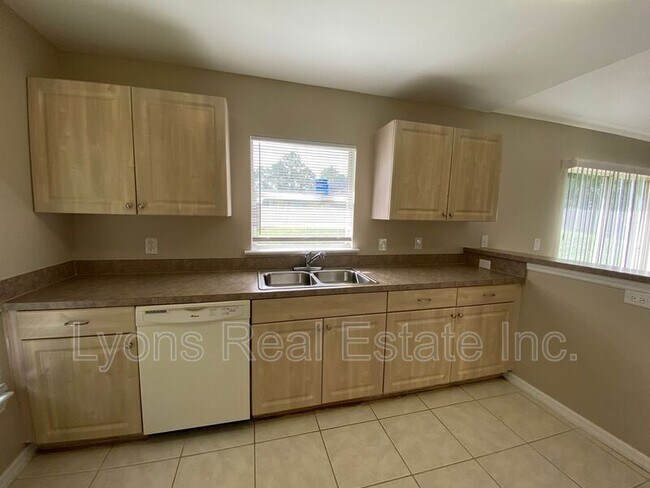 Building Photo - 4793 Jordan Ave S