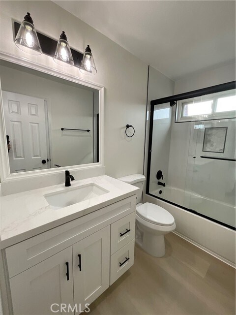 Building Photo - 9745 Port Royal Cir