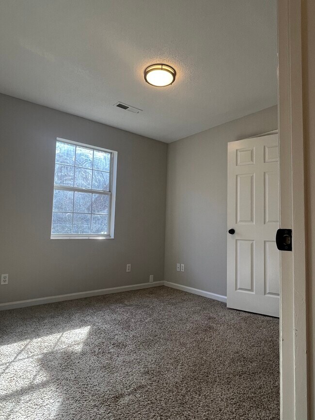 Building Photo - 822 Union Dell Ct