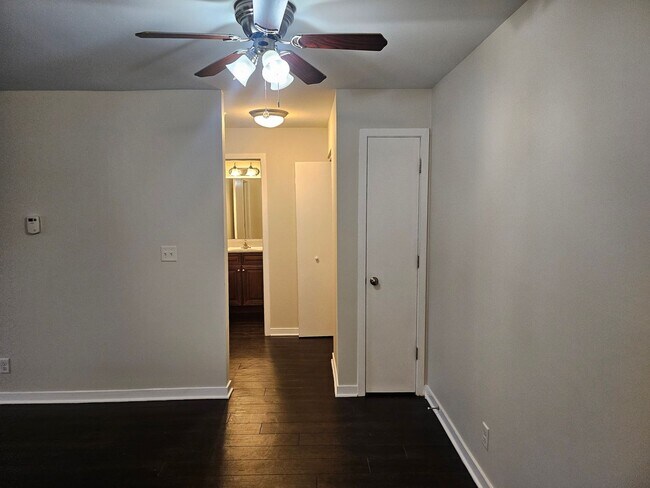 Building Photo - 1500 Light Road