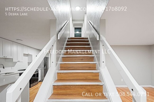 Building Photo - 5 Debra Ln