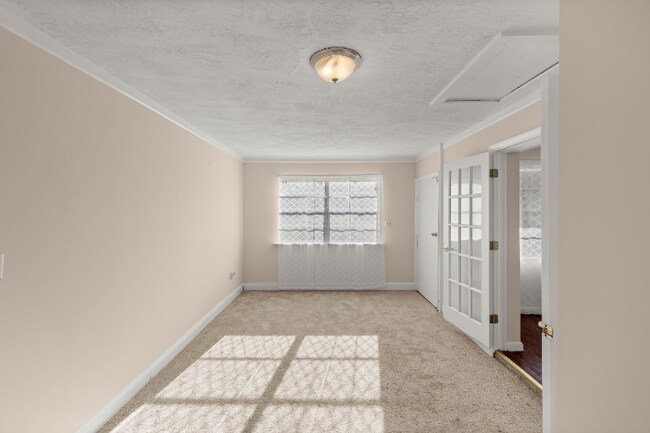 Building Photo - 88 S Adams St