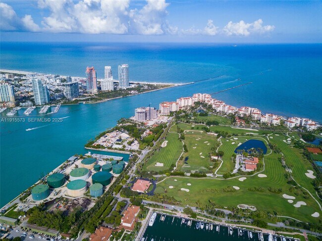 Building Photo - 4924 Fisher Island Dr