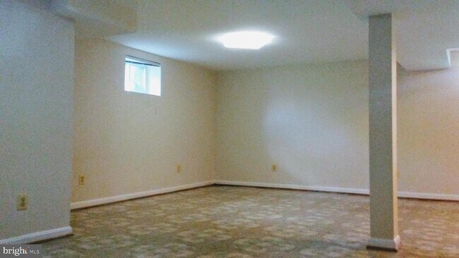 Building Photo - 4009 Weller Rd