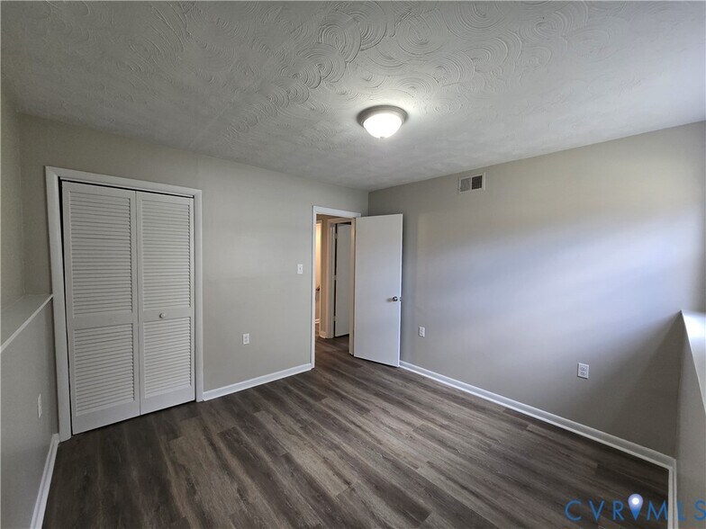 Building Photo - 10200 Stroud Ln