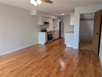 Building Photo - 420 Woodward Rd
