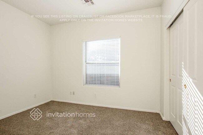 Building Photo - 15121 N 29th St