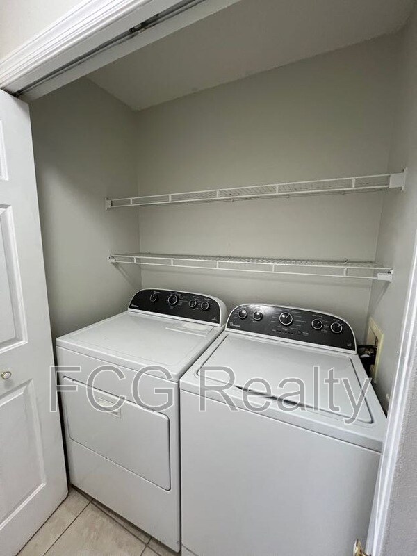 Building Photo - 2173 Mystic Ring Loop