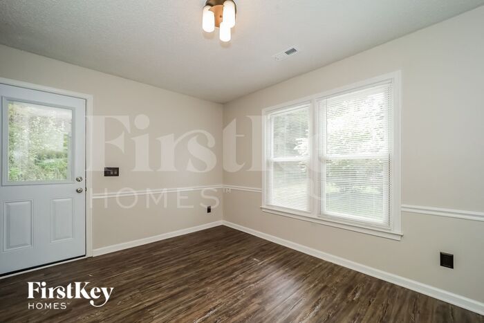 Building Photo - 16 Hickory Knoll Ct