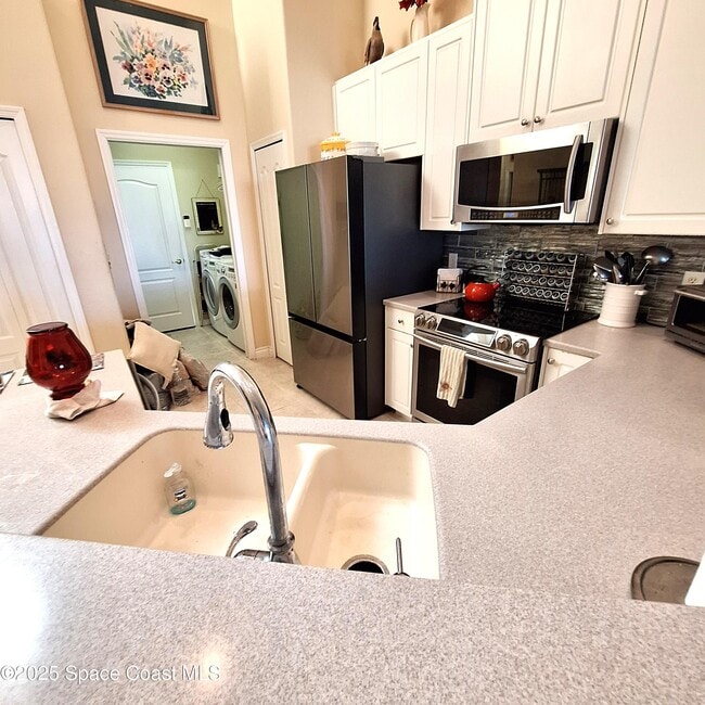 Building Photo - 3004 Savoy Dr