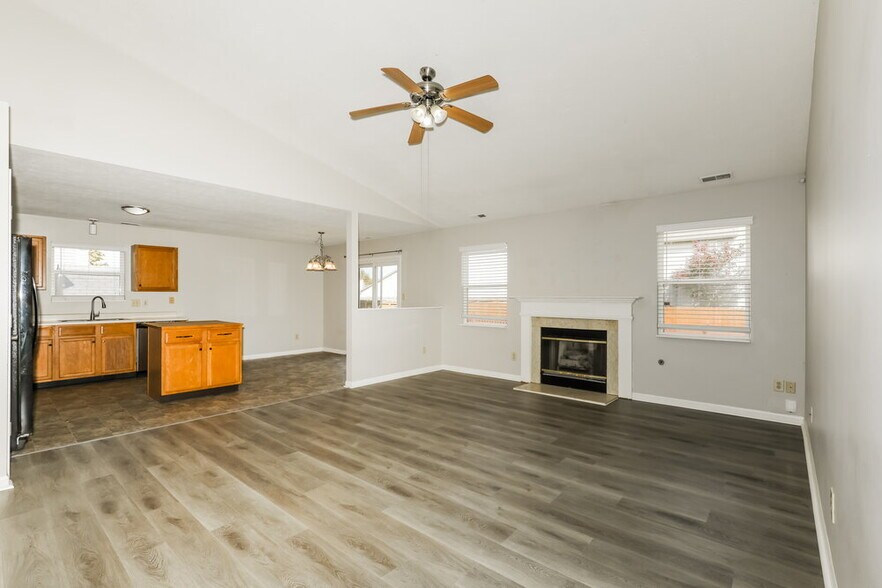 Building Photo - 457 Sable Chase