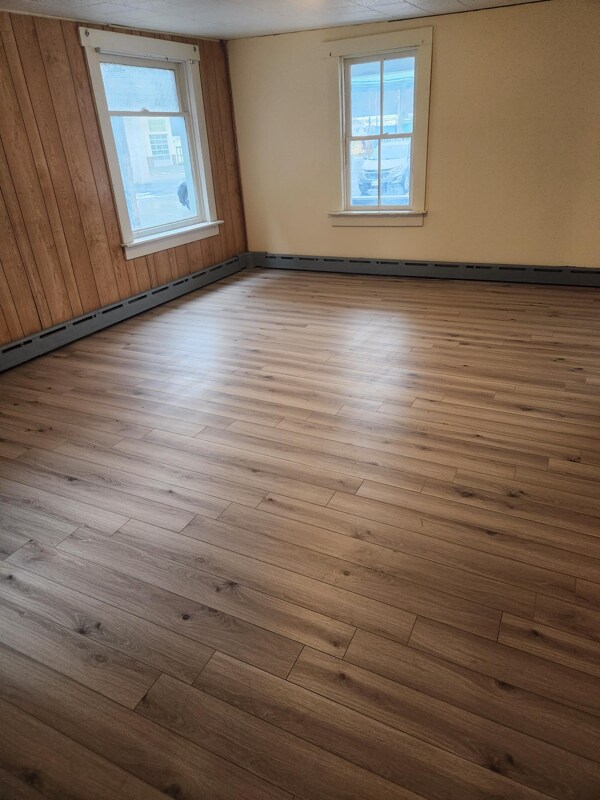 Building Photo - 102 S High St