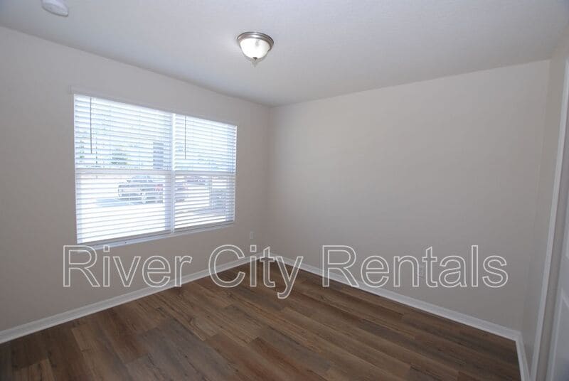 Building Photo - 6541 Sweetbay Ln