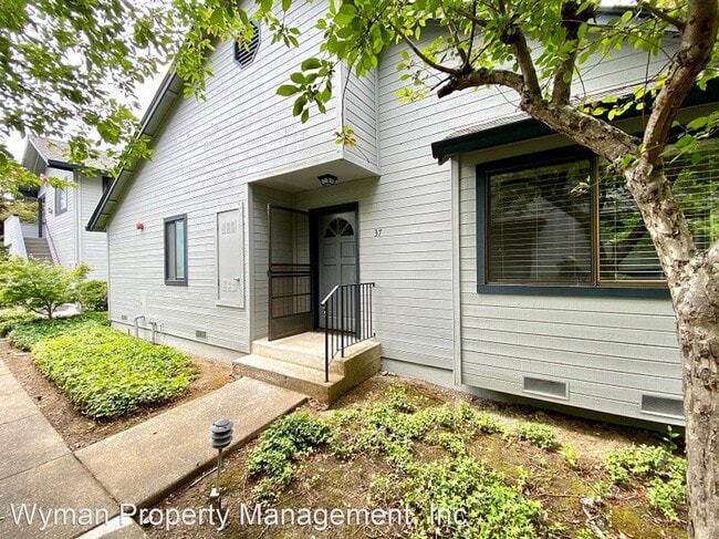Building Photo - 1 br, 1 bath House - 37 Village Parkway