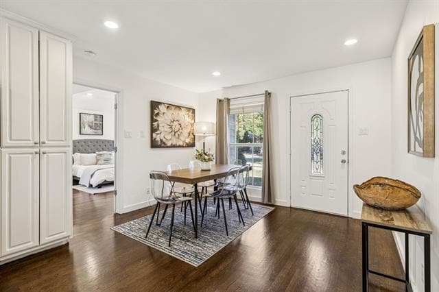 Building Photo - 10525 Castlegate Dr