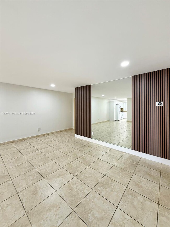 Building Photo - 6936 Holly Rd