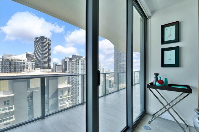Building Photo - 1300 S Miami Ave