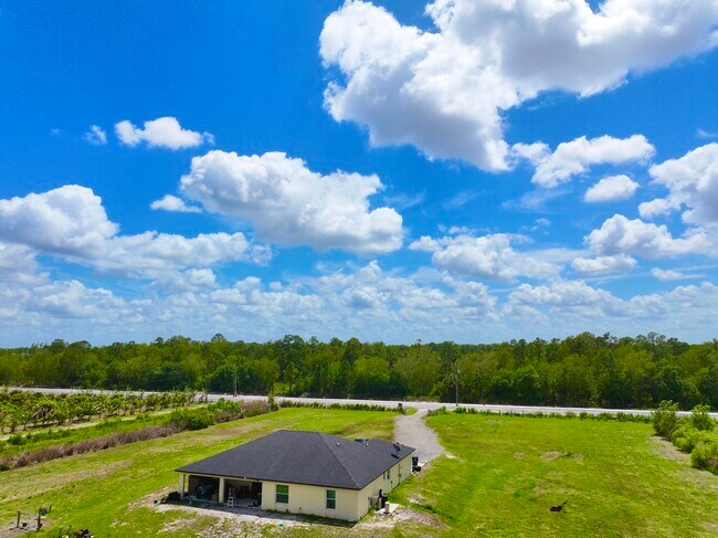 Building Photo - 20365 Marie Ct