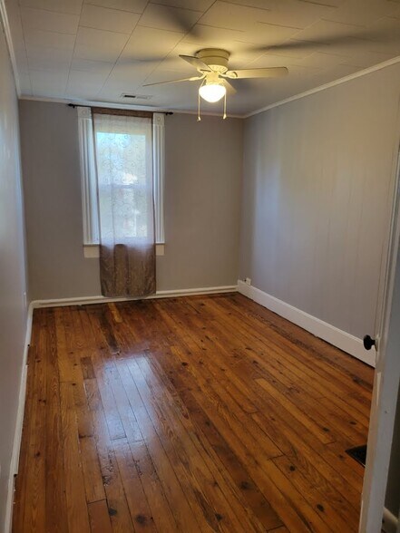 2nd bedroom - 739 Pocahontas Pl