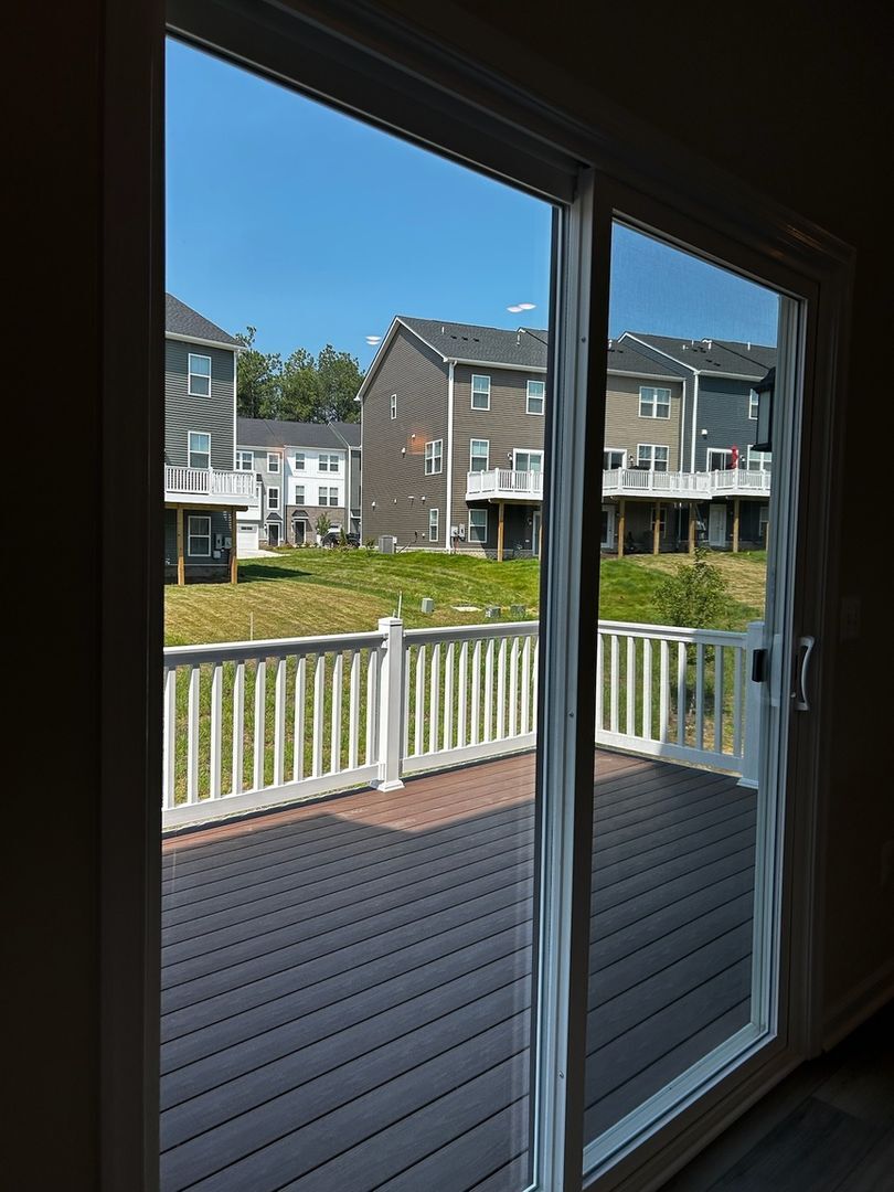 Building Photo - 8772 Whitman Dr