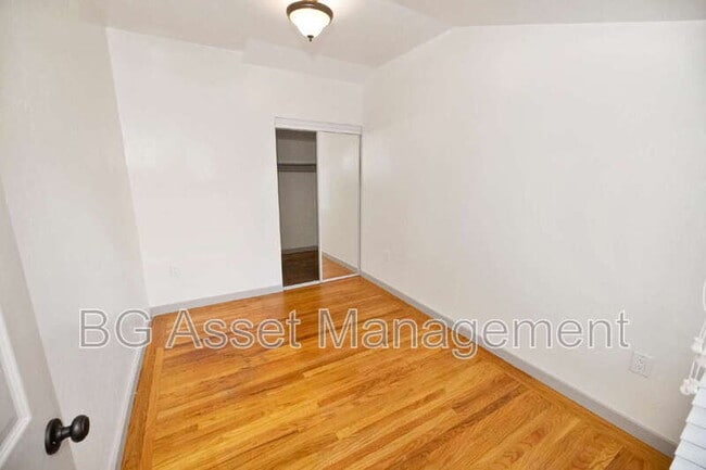 Building Photo - 639 Carolina St