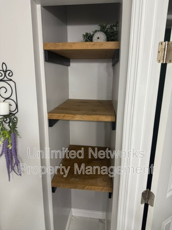 Building Photo - 151 Lawton St SW