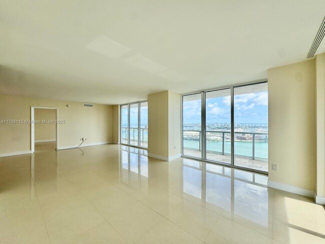 Building Photo - 50 Biscayne Blvd