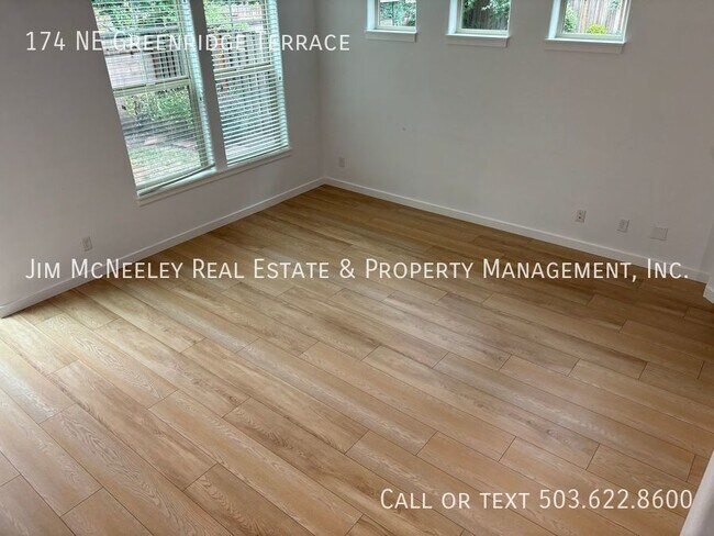 Building Photo - Available Now! 4 Bedroom Home with Firepla...