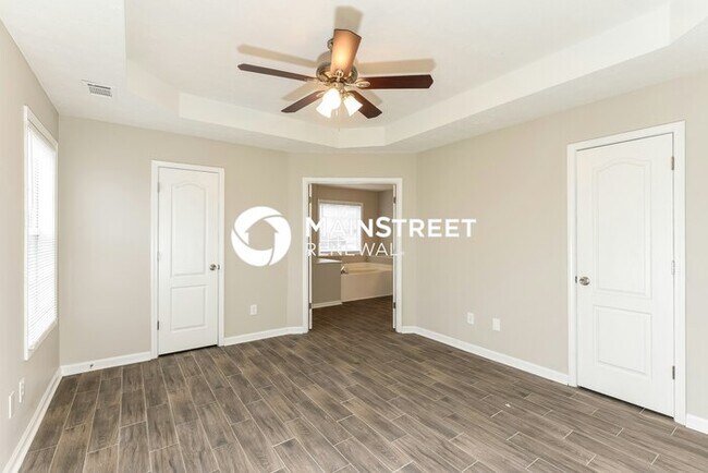 Building Photo - 3 Bedroom Pet-Friendly Home in COVINGTON, GA with Main Street Renewal