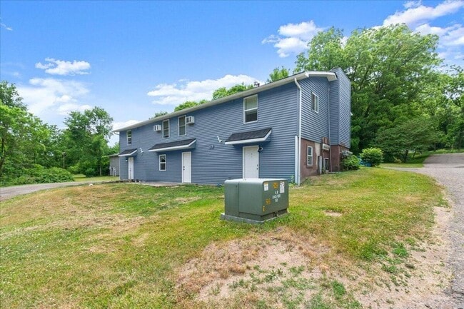 Building Photo - 3622 Douglas Ave