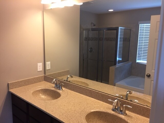 Building Photo - Lease or Lease Option Newly Built Home In ...
