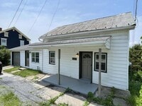 Building Photo - Historic home in WEST PERRY SCHOOL DISTRICT