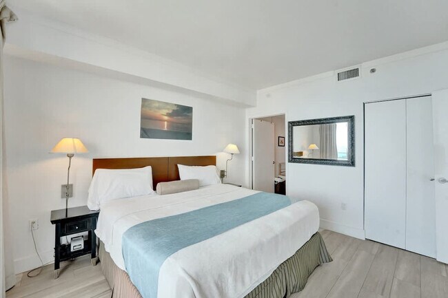 Building Photo - 2889 McFarlane Rd