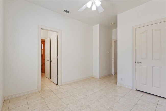 Building Photo - 13700 Madrone Mountain Way