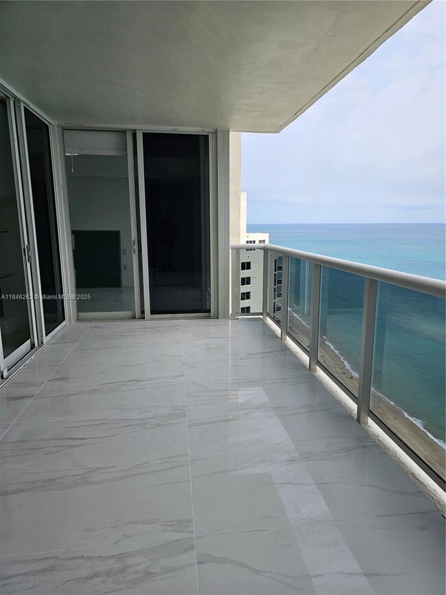 Building Photo - 19111 Collins Ave