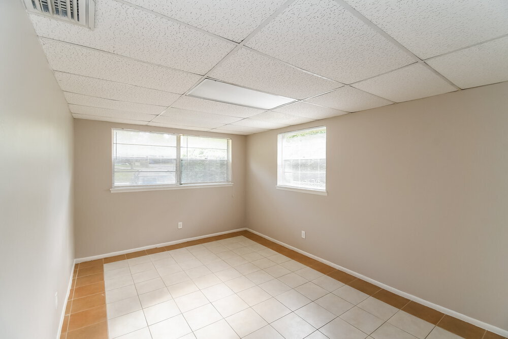 Building Photo - 7839 Lemans Dr