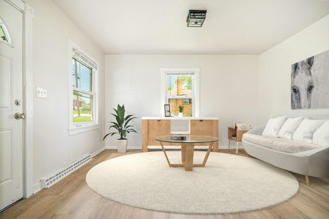 Building Photo - 3728 Standish Ave