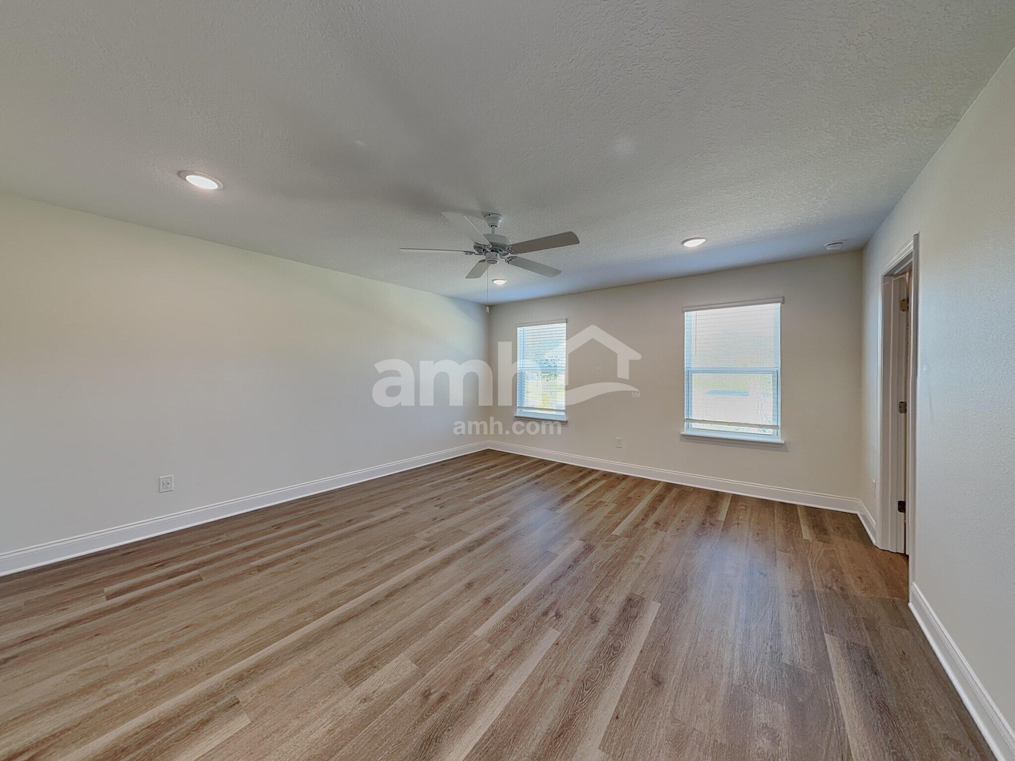 Building Photo - 2508 Feather Crst Dr