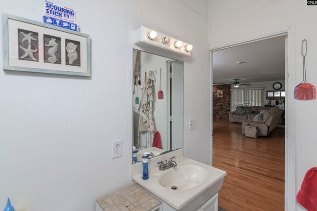 Building Photo - 315 Gardners Terrace Rd