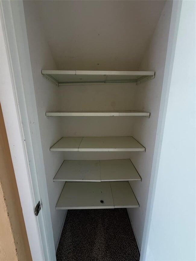 Building Photo - 9611 Blue Creek Ln