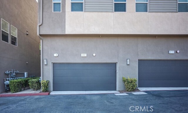 Building Photo - 661 Sawyer Pl