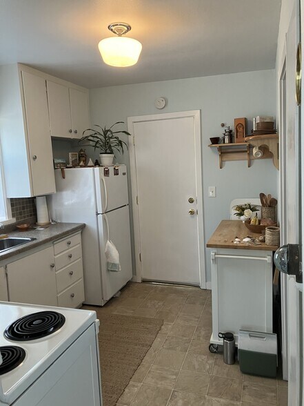 Building Photo - 311 Edmonds Street