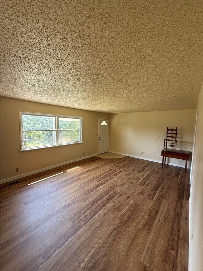 Building Photo - 31297 AR-295